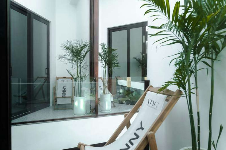 Sunny Nine — фото 1 из 3