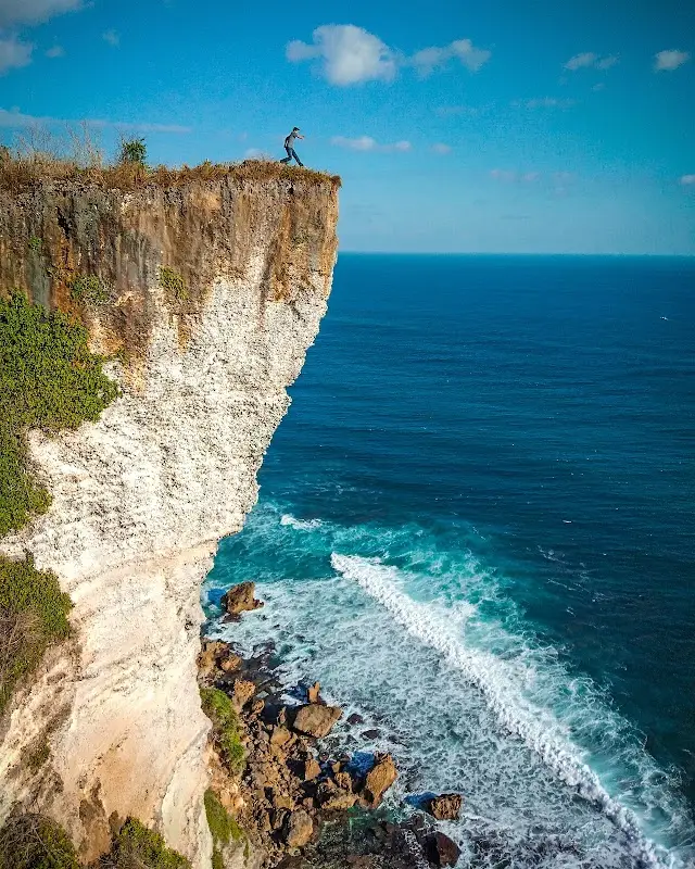 Karang Boma Cliff