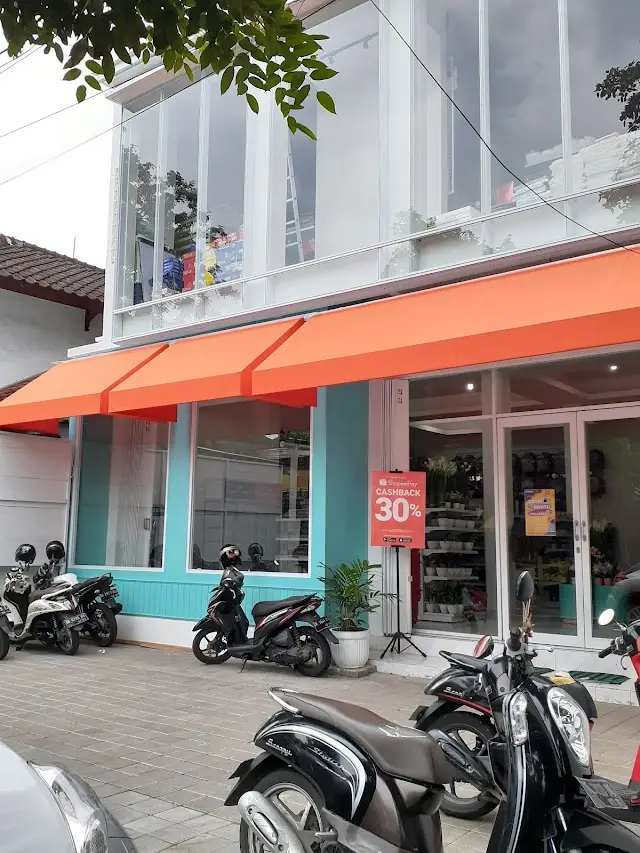 Nadhi Mart Taman Griya | Toko Alat Tulis Bali