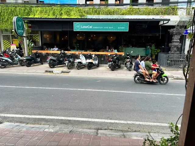 LowCal, Cheatery and Bar