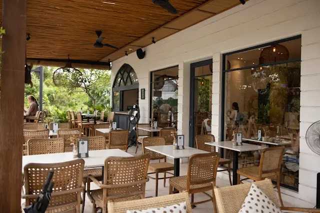ZALI | Lebanese Restaurant Pererenan