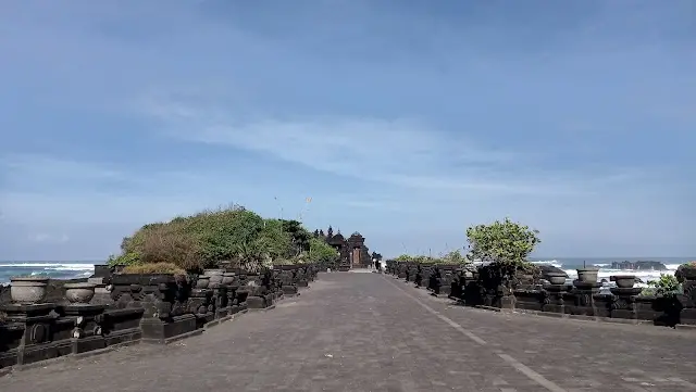 Pantai Mengening