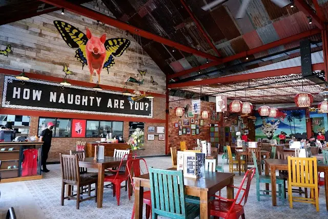 Naughty Nuri’s Warung, Sanur