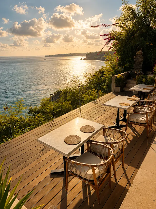 Ulu Cliffhouse
