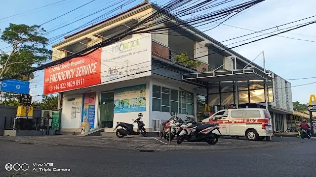 Hydro Medical Clinic Canggu - Rabies Vaccine - Bali Belly IV Drip - Dental - Dengue Recovery