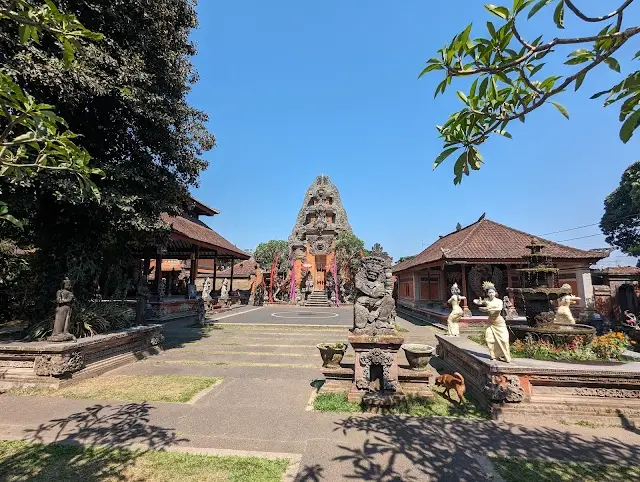 Peliatan Royal Palace
