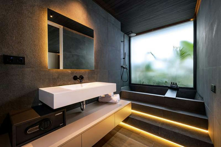 Вилла AV Base White Villas  в Bukit - 297 м², 4 спальни — фото 1 из 10