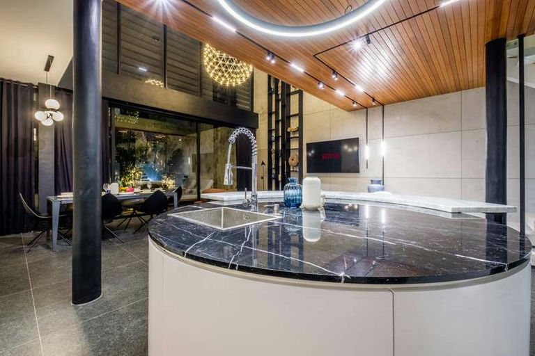 Вилла Allex Villas ( Комплекс 1) в Berawa - 167 м², 3 спальни — фото 1 из 10