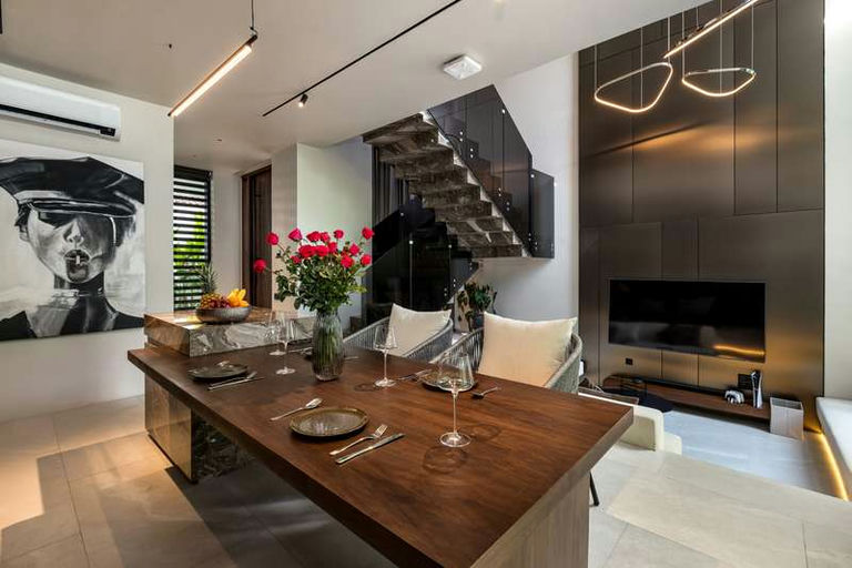 Вилла AV Base Grey Villas  в Berawa - 126 м², 2 спальни — фото 1 из 10