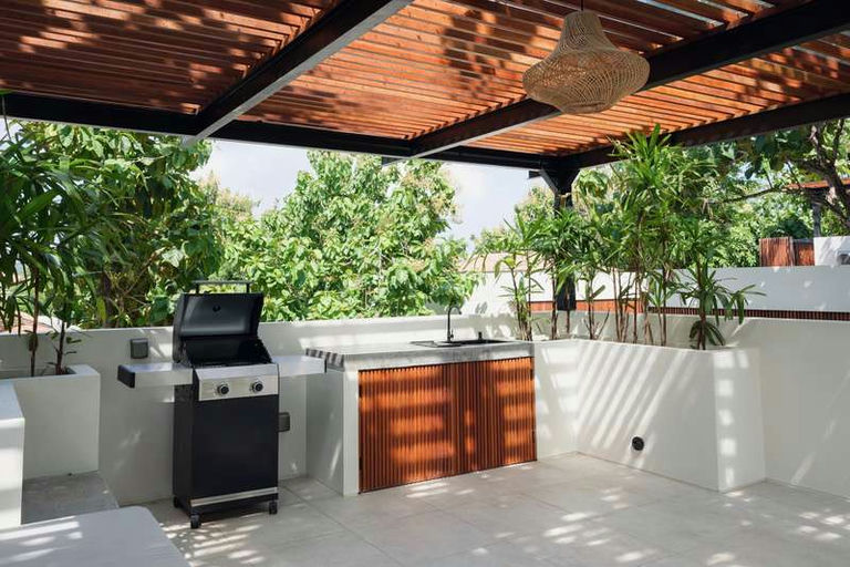 Вилла Bingin Villas в Bingin - 255 м², 3 спальни — фото 1 из 10